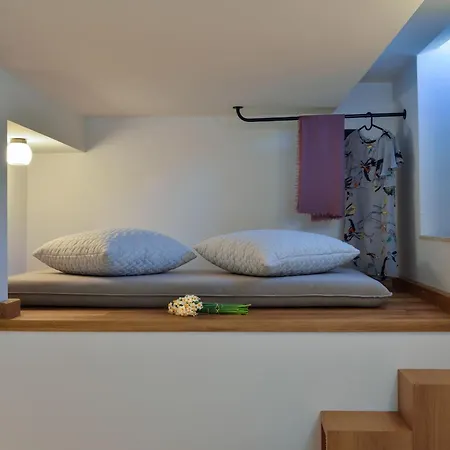 Neorion Living 아파트 하니아